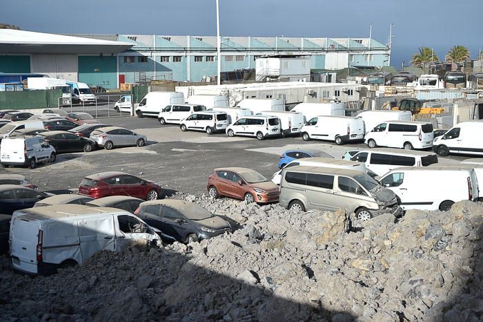 DESPRENDIMIENTO EN LA ZONA INDUSTRIAL DE EL TIVOLI