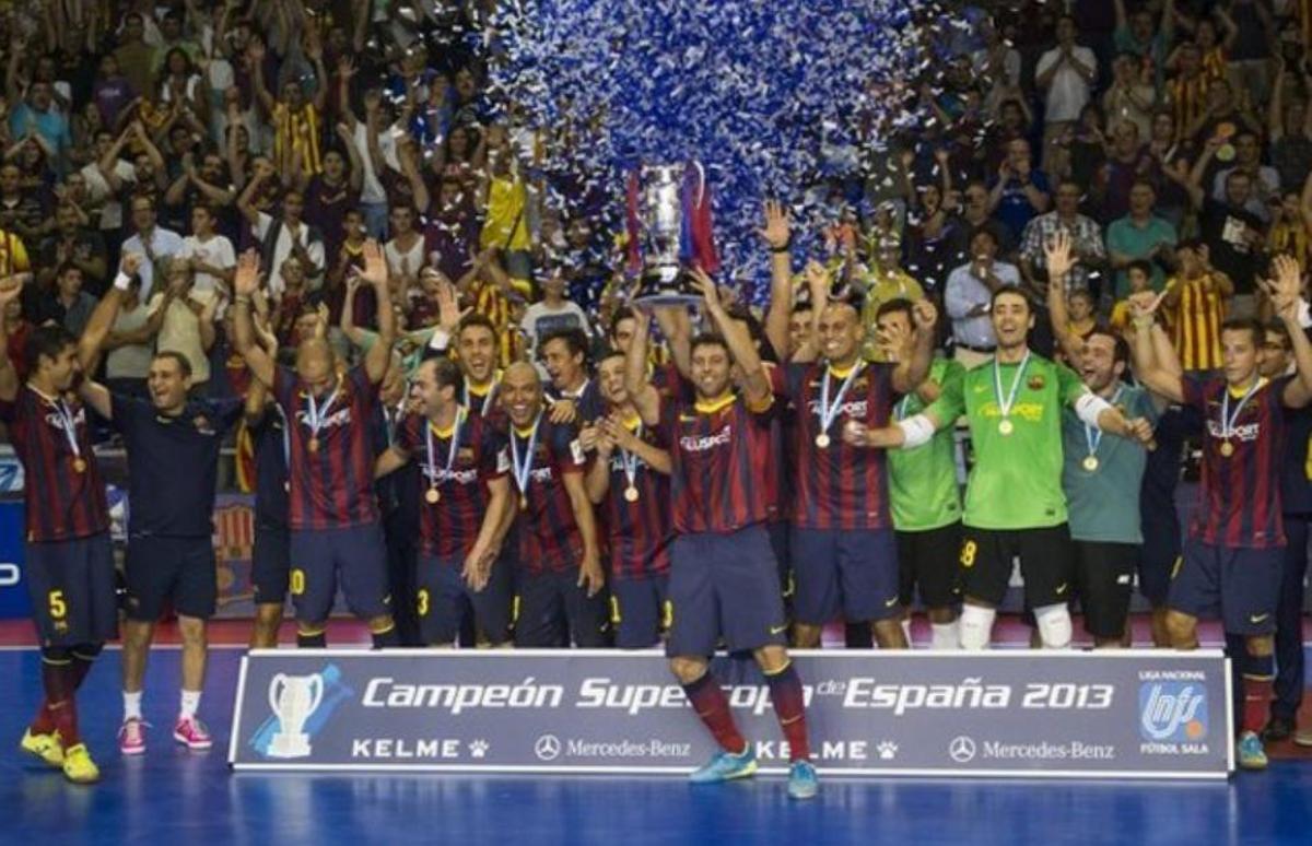 El Barça levantando la Supercopa de España de 2013