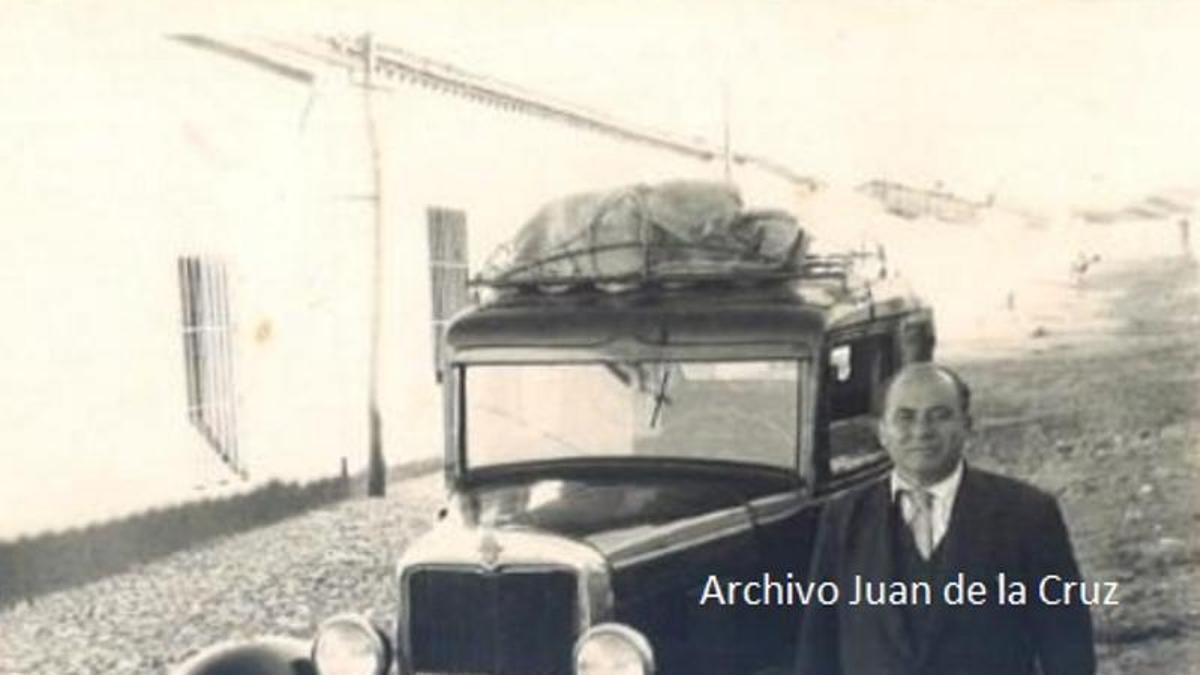 Saavedra en Margallo con su Chevrolet.