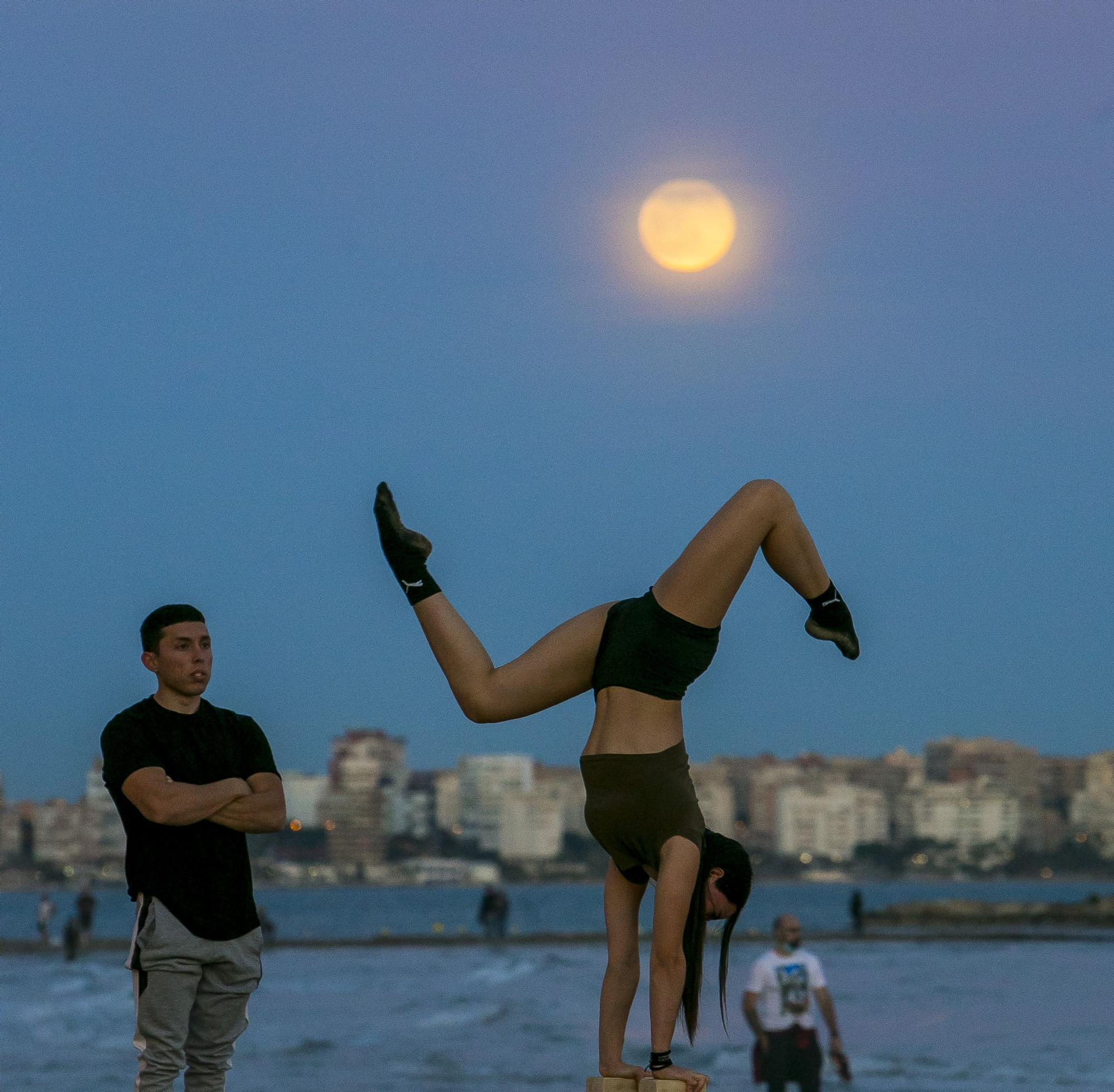 Alicante y Elche superan los 29 grados y baten su récord de calor en enero