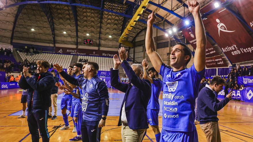 Rubi celebra junto a Braulio el triunfo ante el Inter.