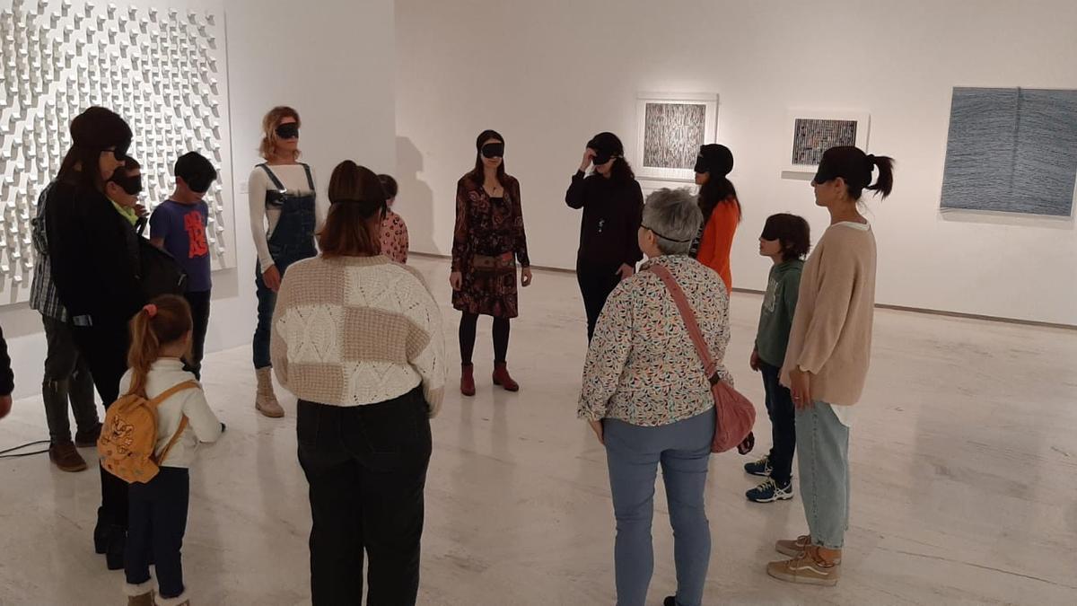 Una actividad "a ciegas" realizada en el MACA