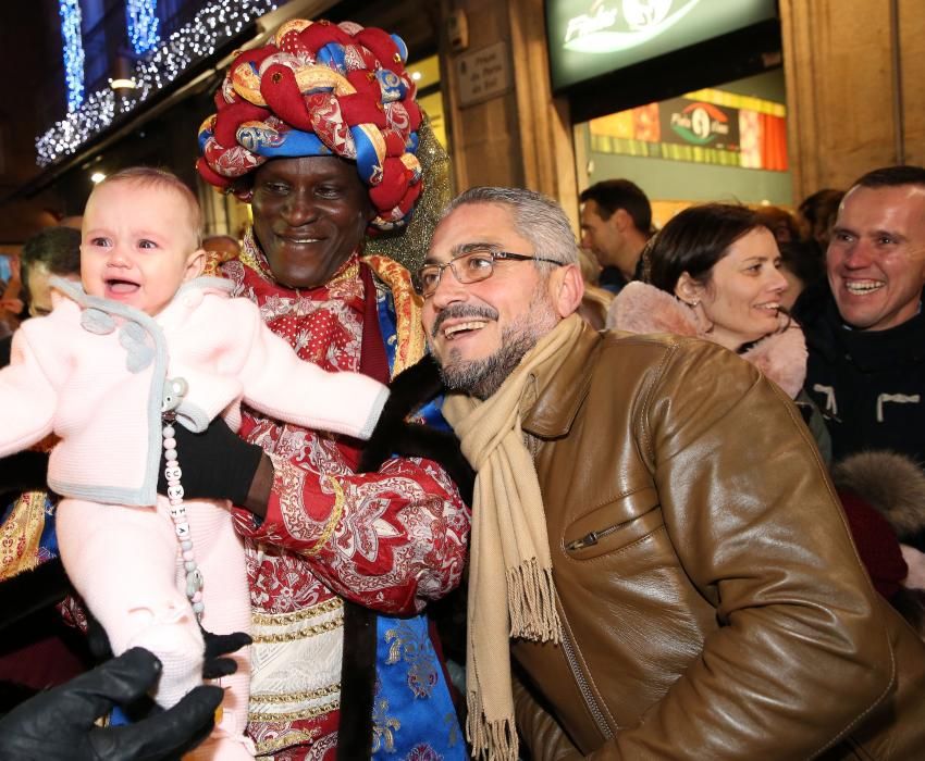 Las imágenes de la Cabalgata de Reyes de Vigo 2019