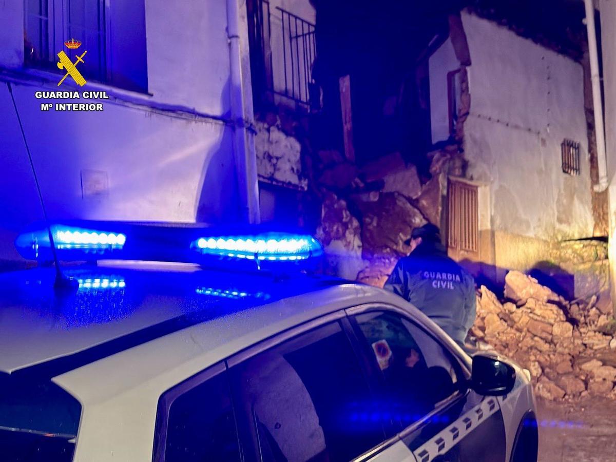 Efectivos de la Guardia Civil en el lugar del suceso.