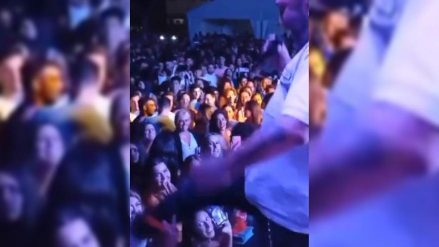 Patada de Kiko Rivera a uno de los asistentes a su concierto: &quot;Eso es maltrato&quot;