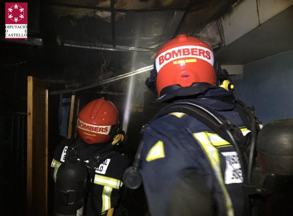 Desalojados 33 clientes de un hotel en Montanejos por un incendio