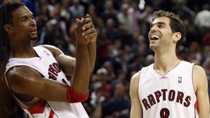 El buen juego de Calderón permite a los Raptors volver a ganar