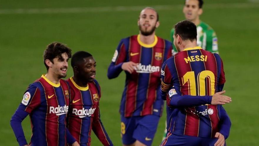 El Barça remonta con Messi en el campo (2-3)