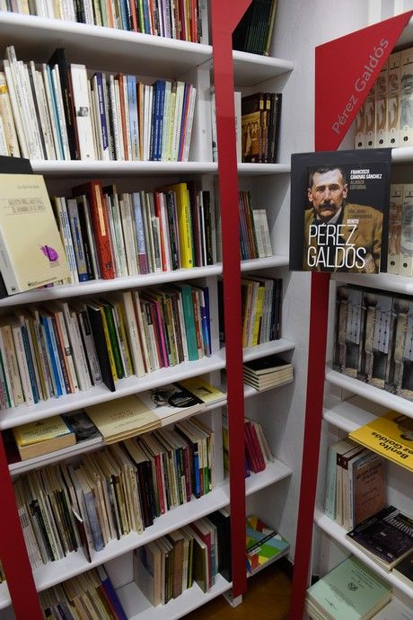 La Librería del Cabildo de Gran Canaria se renueva al cumplir 25 años