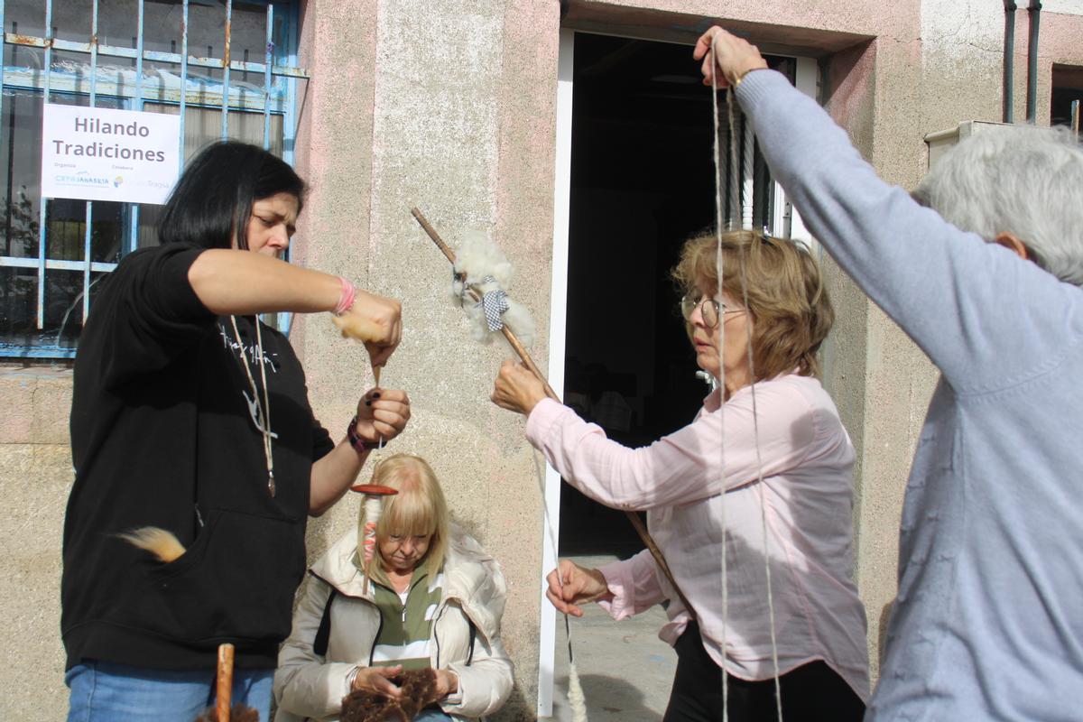 "Hilando Tradiciones" para despedir el año en la Alta Sanabria "Hilando Tradiciones" para despedir el año en la Alta Sanabria
