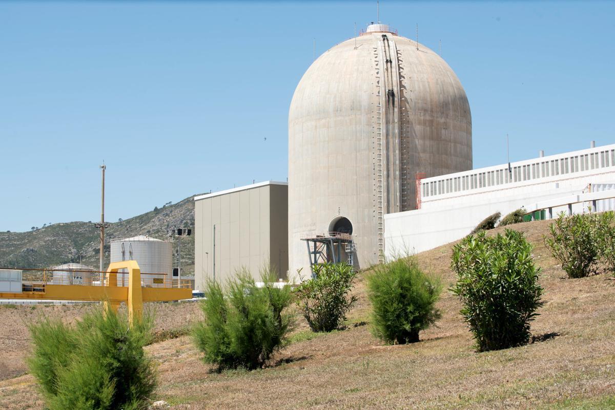 L’entrada d’aigua de mar al condensador obliga a aturar la planta nuclear de Vandellòs