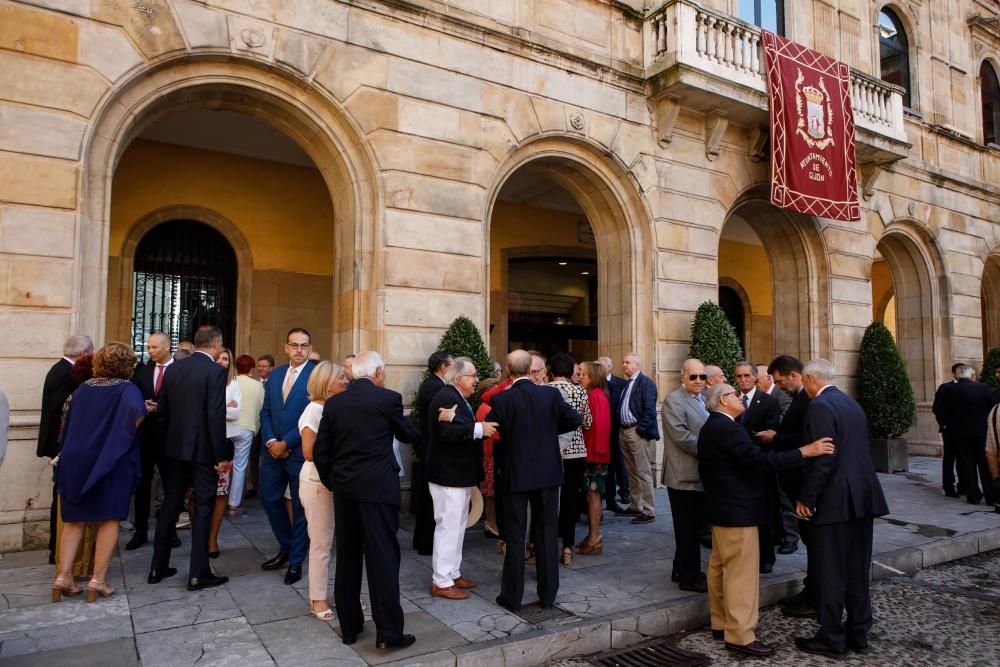 Recepción en el ayto a los ingenieros industriales