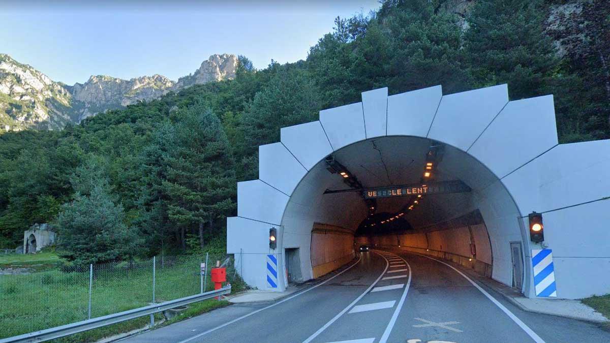 Nou avís de la DGT que afecta els conductors: «Abans d’entrar en un túnel...»