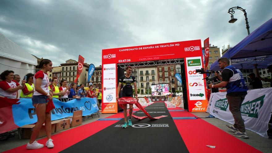 Fernando Zorrilla se proclama campeón de España de triatlón de media distancia