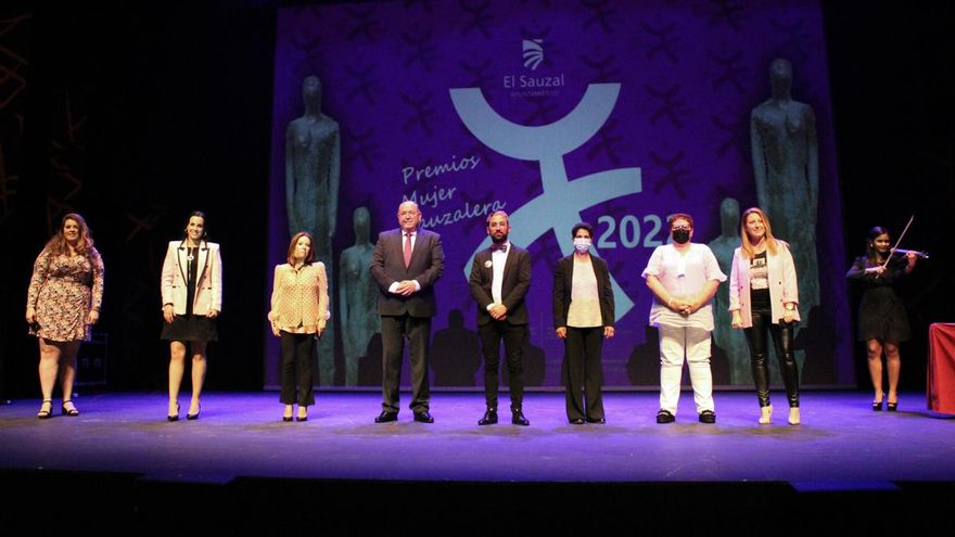 El Sauzal recognizes the worth and career of six women from the municipality
