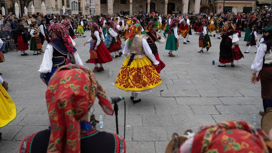 El folclore a pie de calle en Zamora