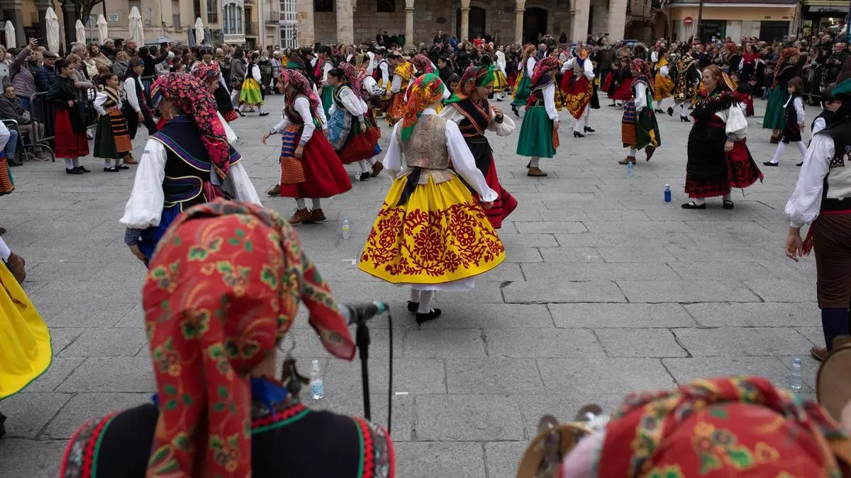 El folclore a pie de calle en Zamora