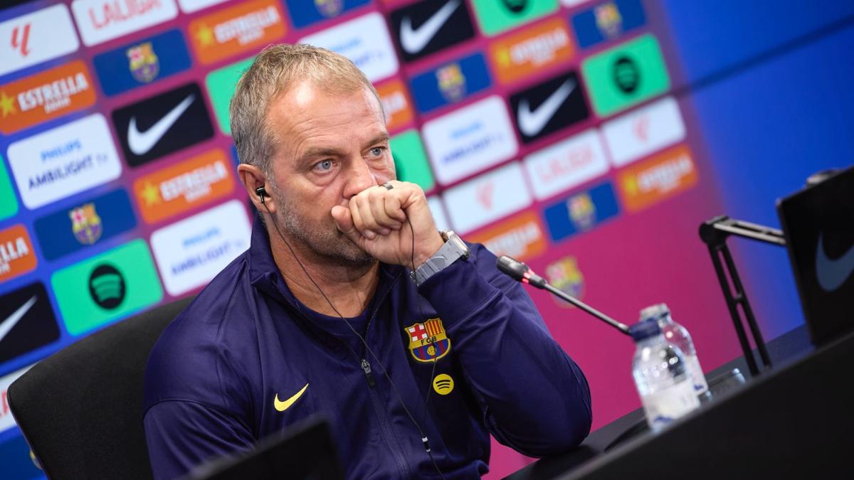 Hansi Flick durante la rueda de prensa previa al Barça-Valencia de LaLiga 2025/26