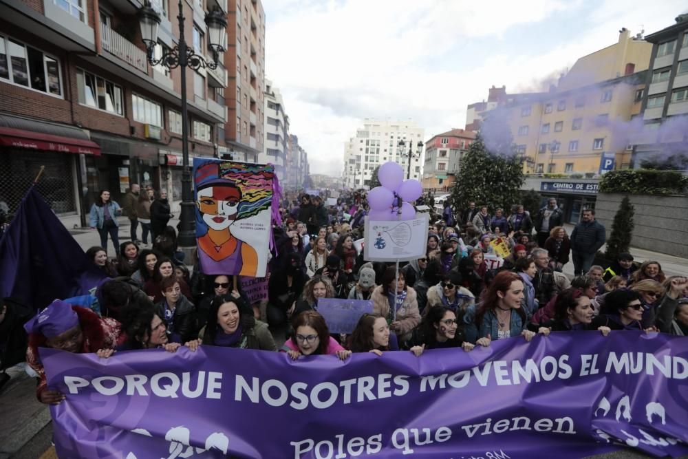 Manifestación del 8 M por las calles de Oviedo