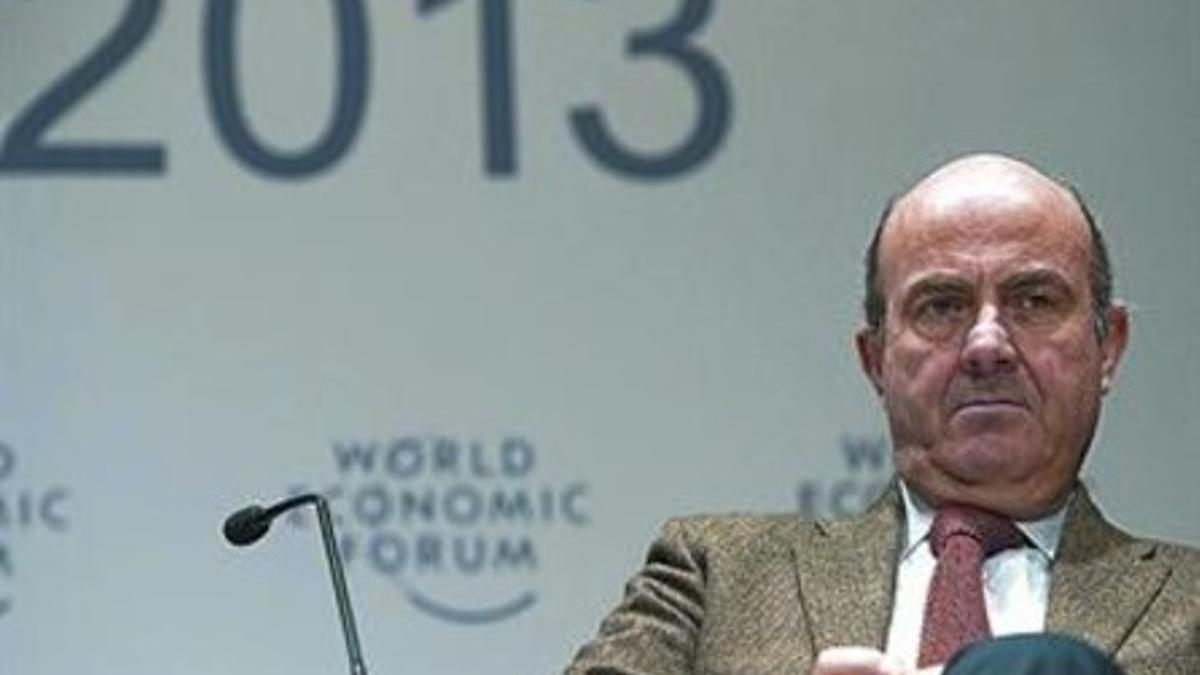El ministro Luis de Guindos, en Davos, ayer.