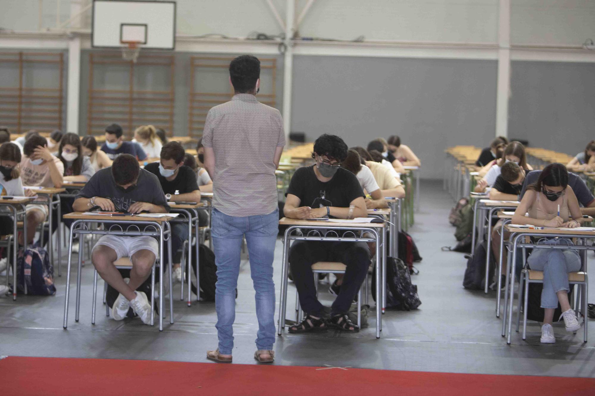 Así fueron las pruebas de la PAU para los estudiantes de la Costera en Xàtiva