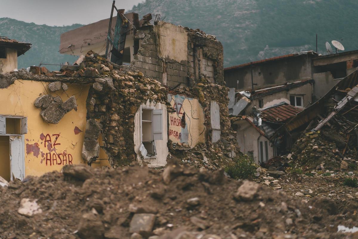 El centro de la ciudad turca de Antioquía aún muy afectado por el terremoto que asoló la zona hace un año.