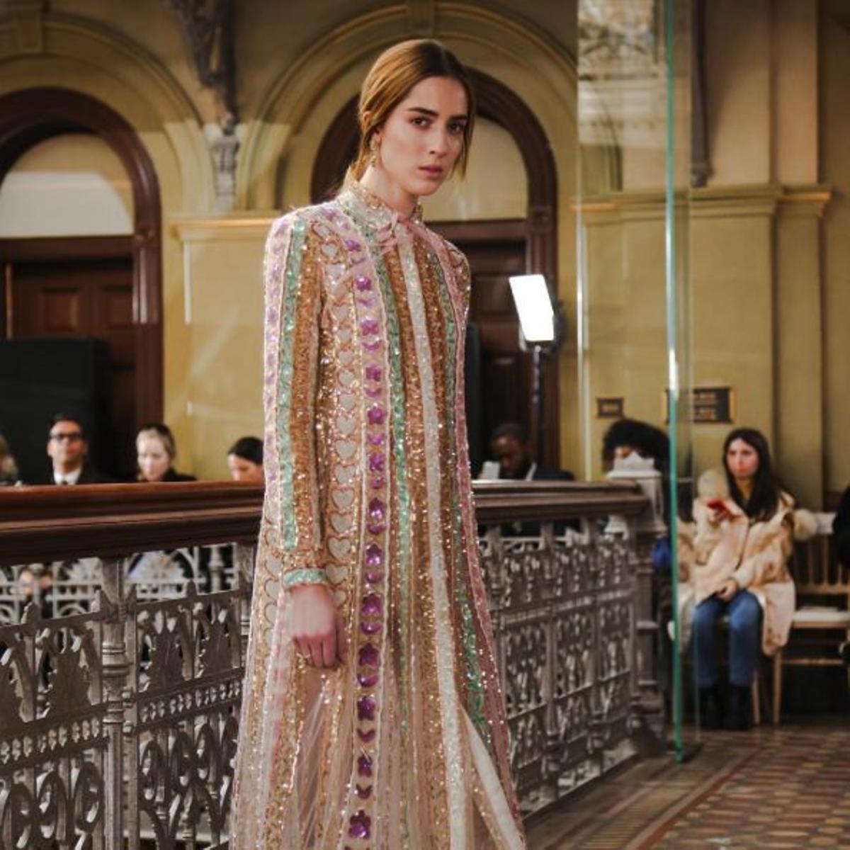 Valentino pre-fall 2017: incrustaciones de noche