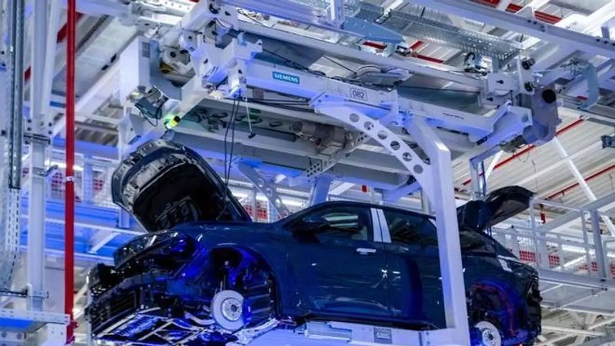 La nueva normativa europea de los coches, en seis preguntas: qué cambia y qué pasará con los coches en circulación