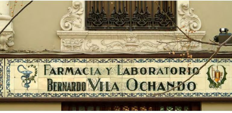 Los rótulos artesanales se resisten al olvido