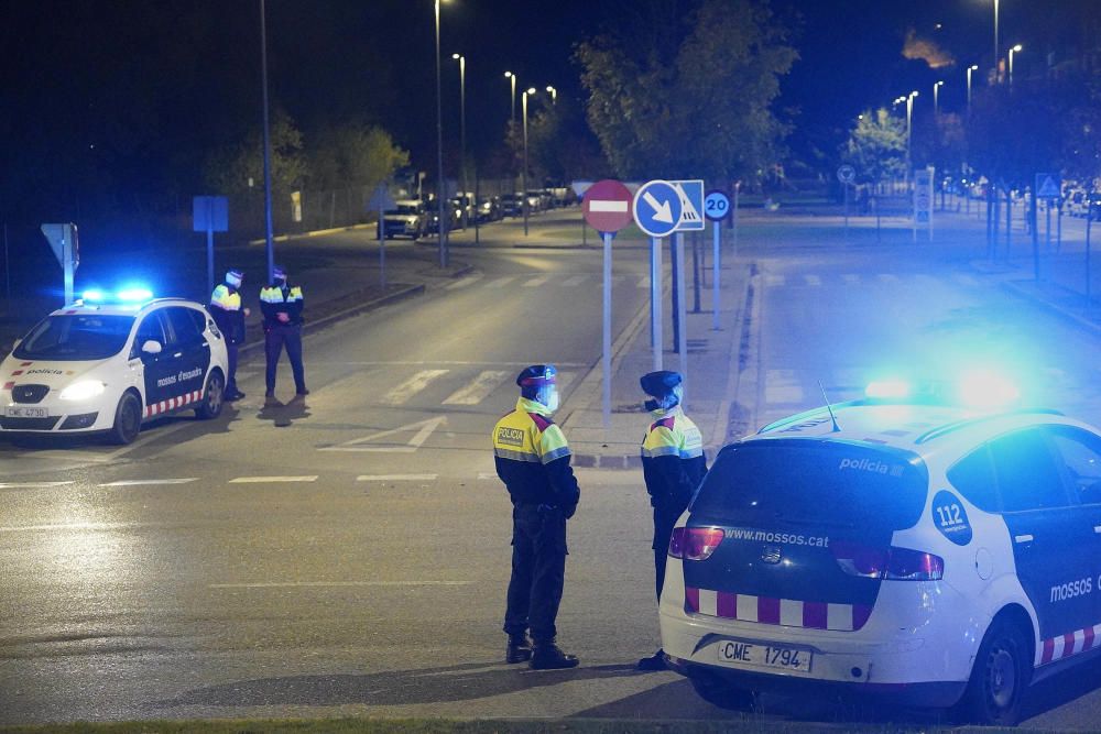 Control dels Mossos d''Esquadra i la Policia Local de Sarrià de Ter pel toc de queda