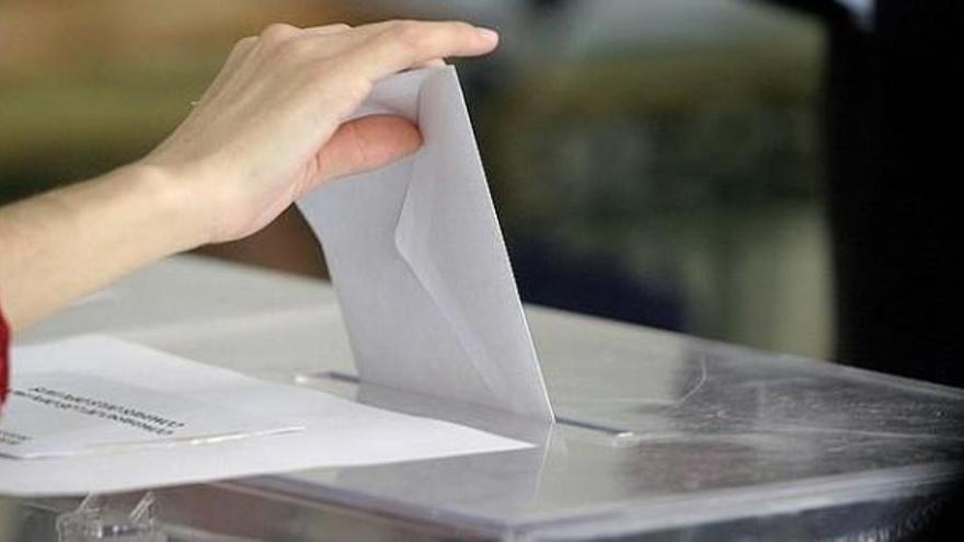 Catorce partidos y 133 candidatos pugnan en la Región por los 10 escaños el 28A