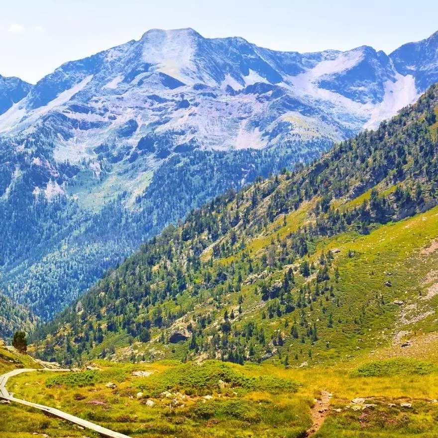 El rincón de Gerard Piqué es un pueblo del Pirineo catalán de 400 habitantes: "Cuando más feliz soy es cuando voy"