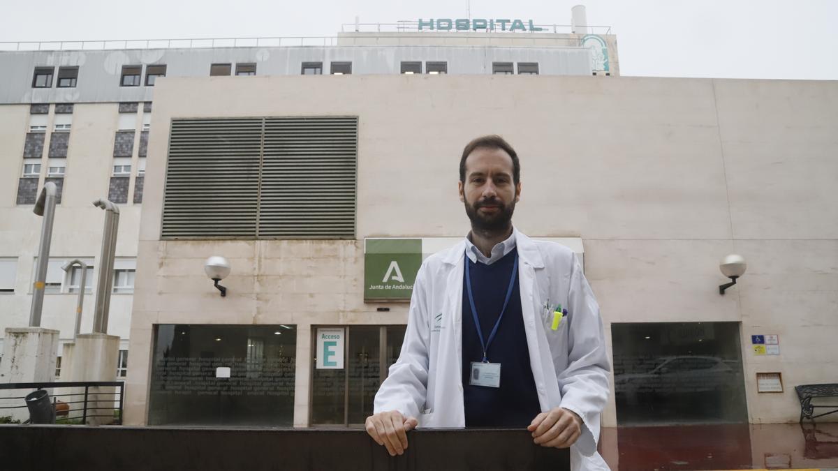 El neurólogo del hospital Reina Sofía Fernando Acebrón.