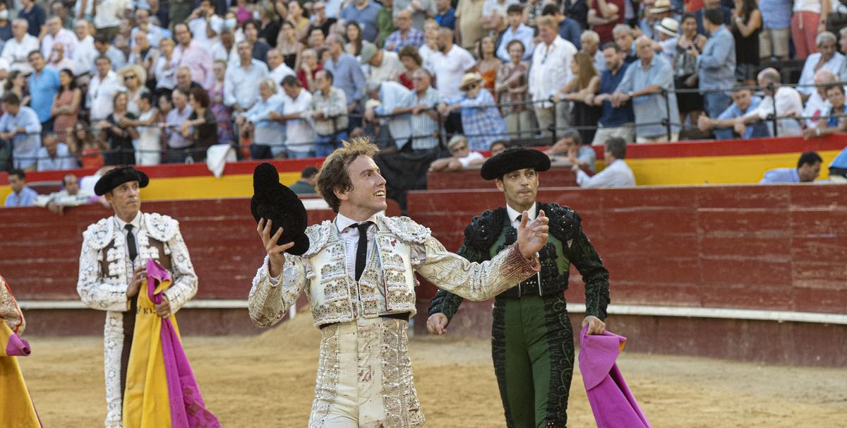 El valenciano Román Collado da una vuelta al ruedo en la Feria de Julio de València