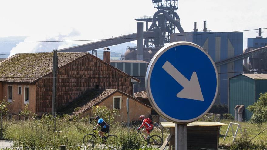 Asturies encadena cayíes de producción industrial dende ochobre pola avería del fornu altu d'ArcelorMittal