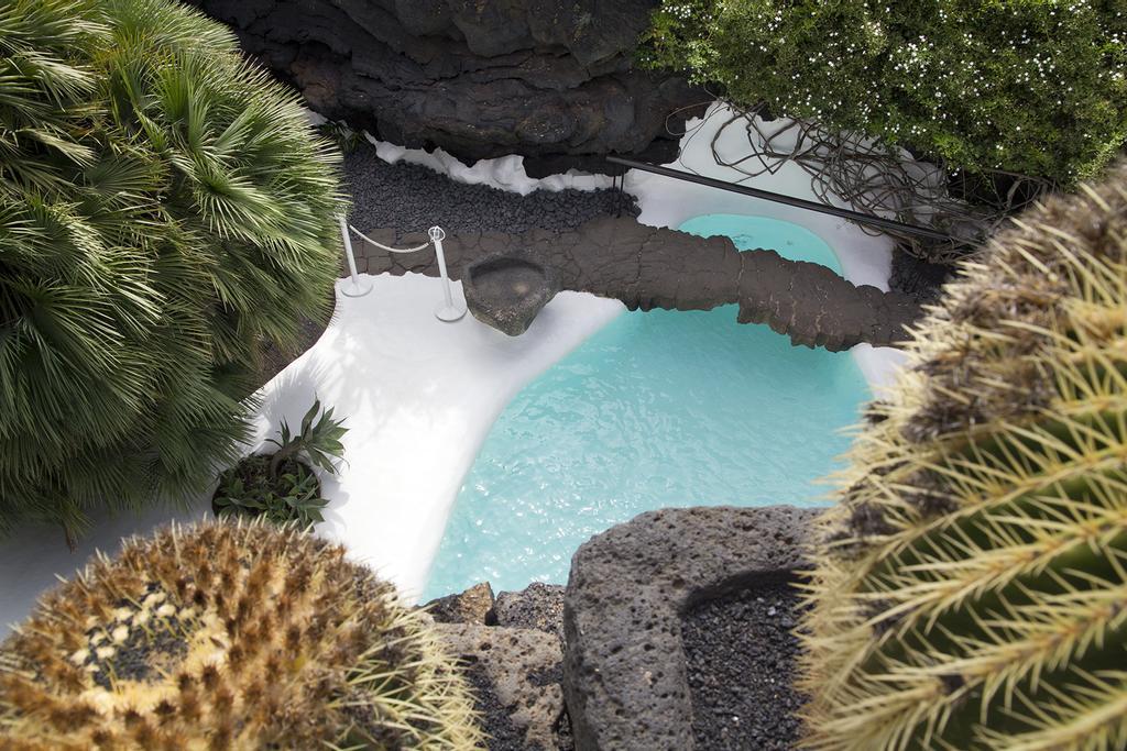 Los preciosos Jameos del Agua desde otra persoectiva