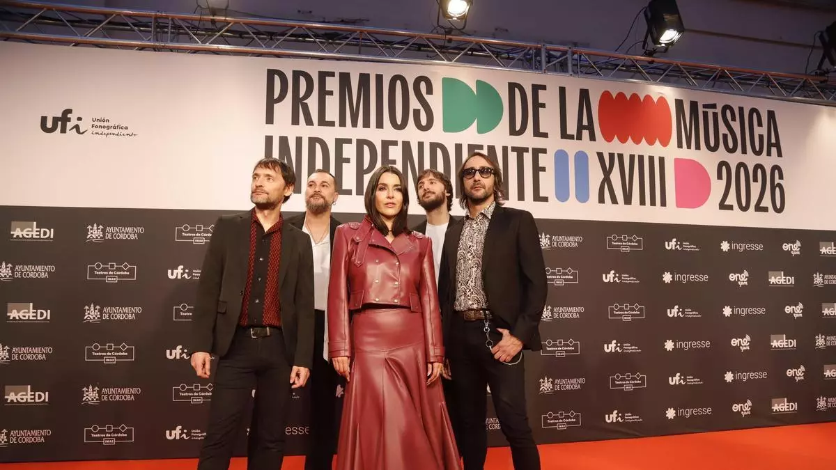 Las figuras más relevantes de la música indie desfilan por la alfombra roja de los Premios MIN en Córdoba