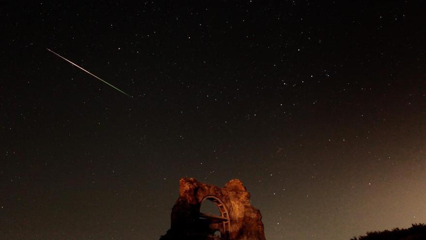 Las perseidas en una imagen de archivo