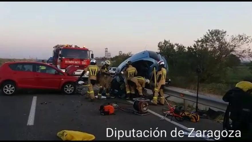 Dos mujeres fallecen tras un choque frontal a la altura de Fuentes de Ebro