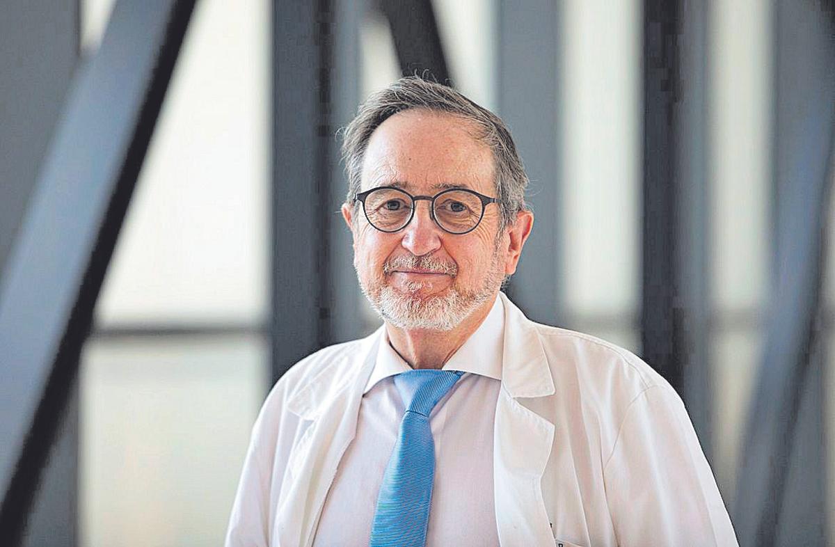 Juan Martínez León,  jefe de Cirugía Cardivascular de La Fe.