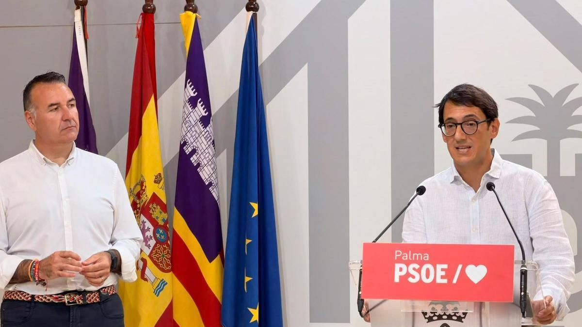 Francesc Dalmau y Iago Negueruela, este miércoles en Cort.