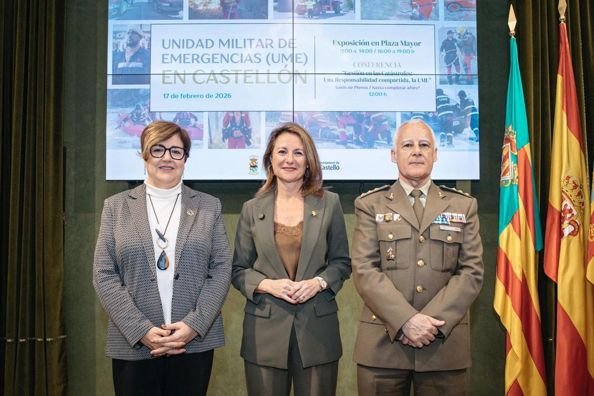 La subdelegada del Gobierno, Antonia Garcia Valls; la alcaldesa de Castelló, Begoña Carrasco, y el subdelegado de Defensa en Castellón, Moisés Izquierdo.