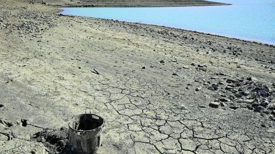 El embalse de la Viñuela, este año.