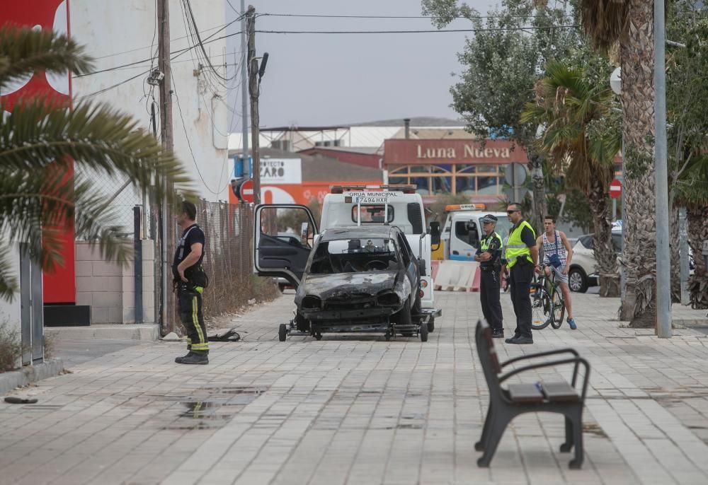 Incendio en una gasolinera de Alicante