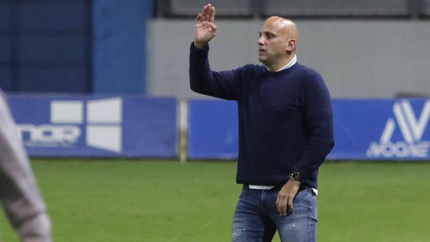 Javi Rozada, entrenador del Real Avilés: &quot;Me gustaría que la afición nos empujara, el equipo lo merece&quot;