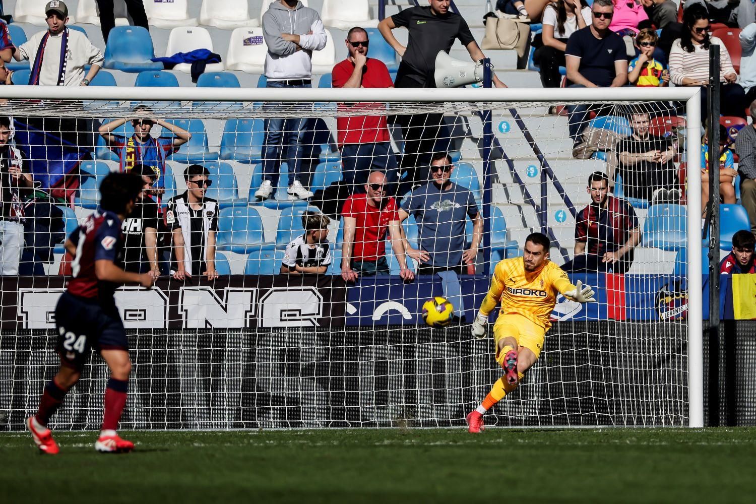 Así fue el partido entre el Sporting y el Levante