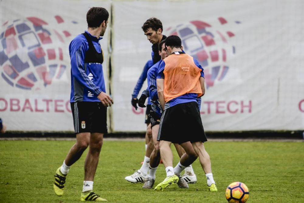 Tensión en el entrenamiento del Real Oviedo