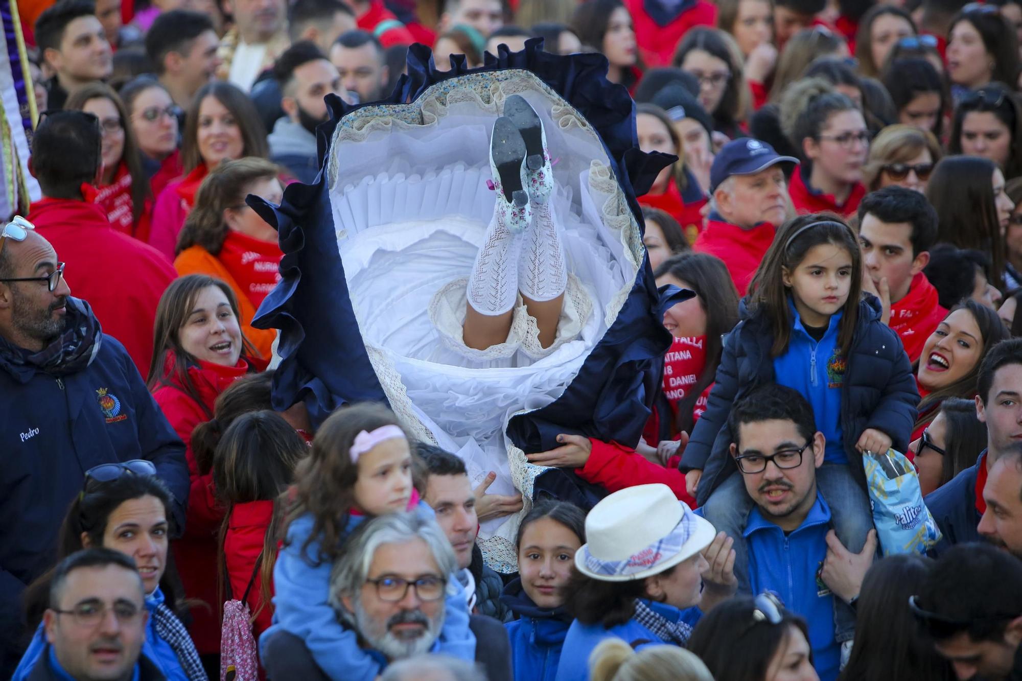 Falleras (y falleros) por el aire. La otra cara de la Crida (2016-2020)