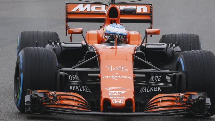 Fernando Alonso, durante los primeros entrenamientos.