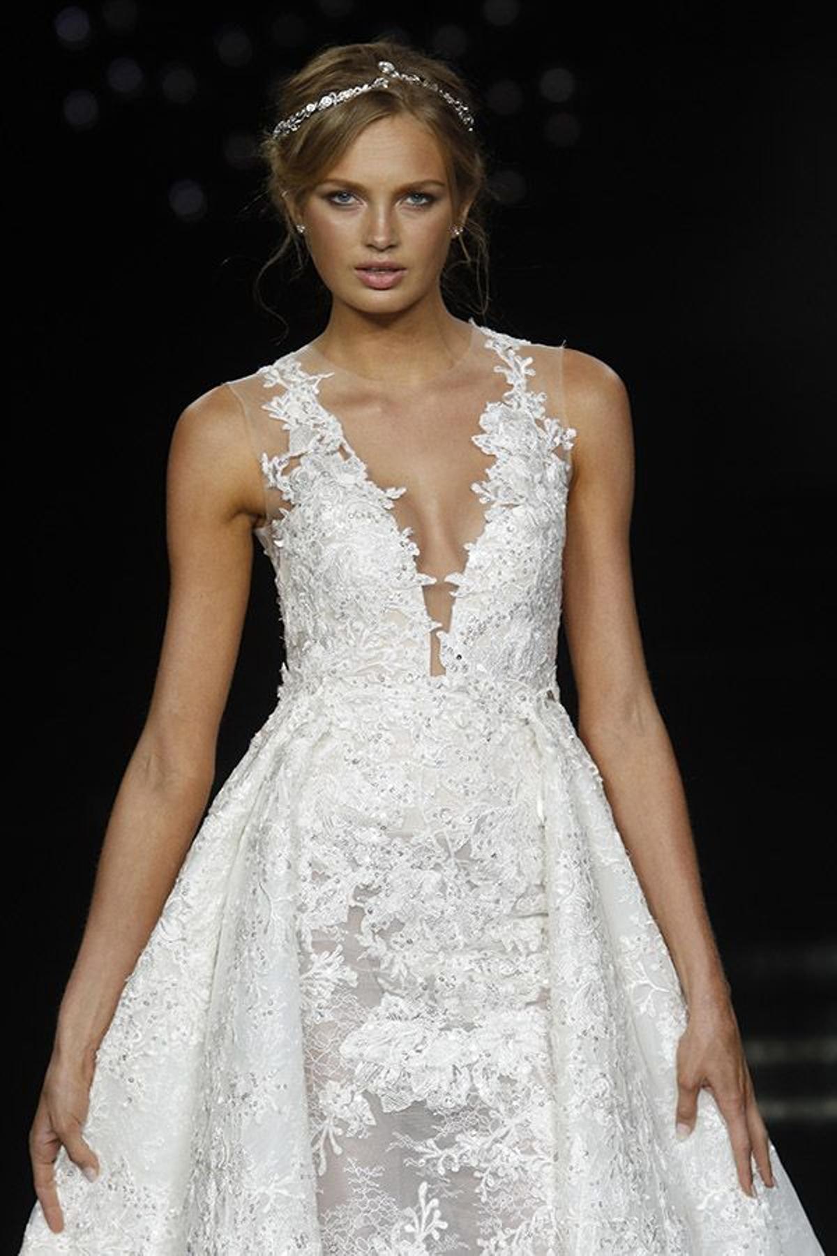 Romee Stridj en el desfile de Pronovias 2016